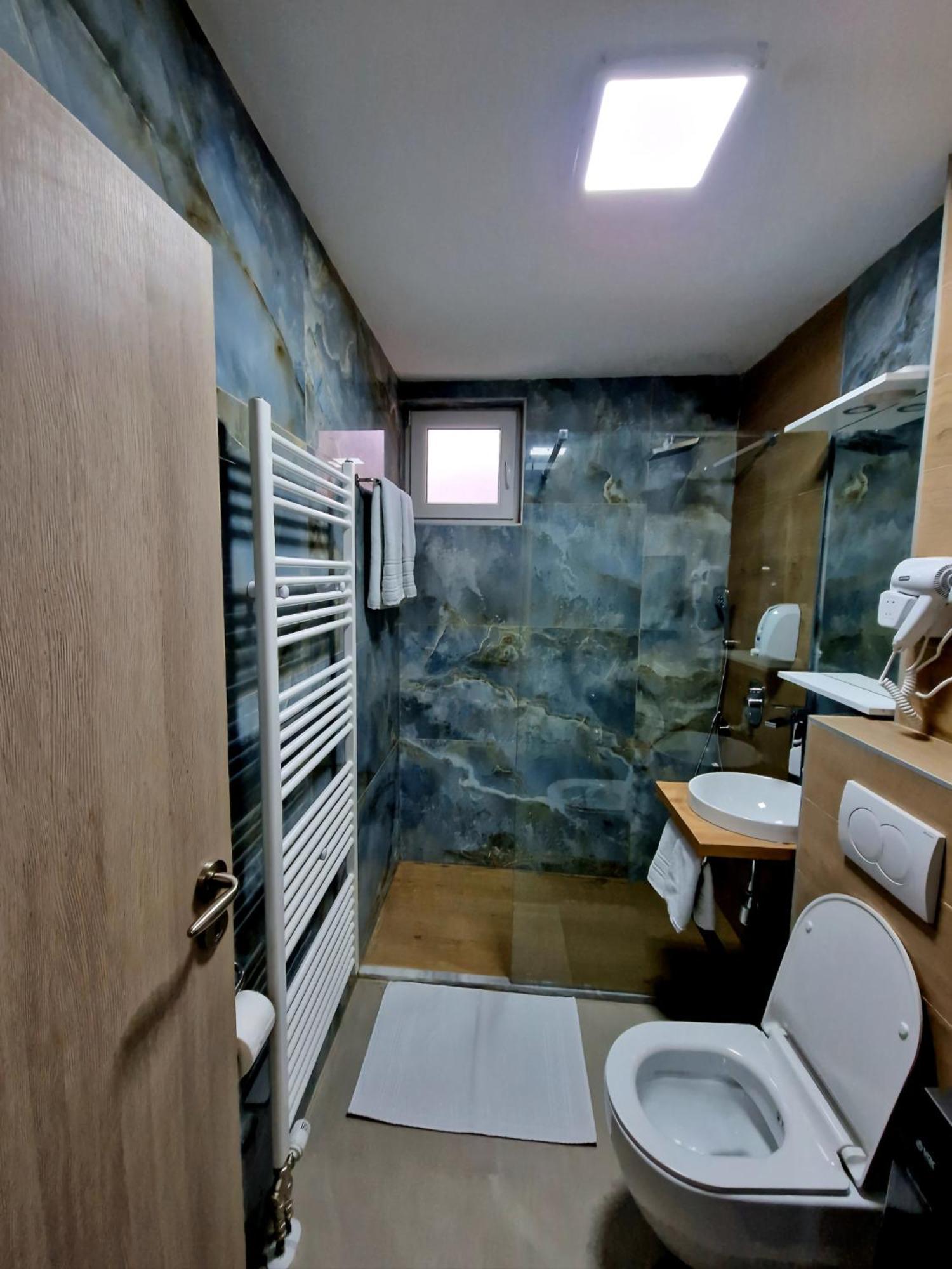 Infinity Apartment & Free Wifi & Free Parking SJJ Extérieur photo
