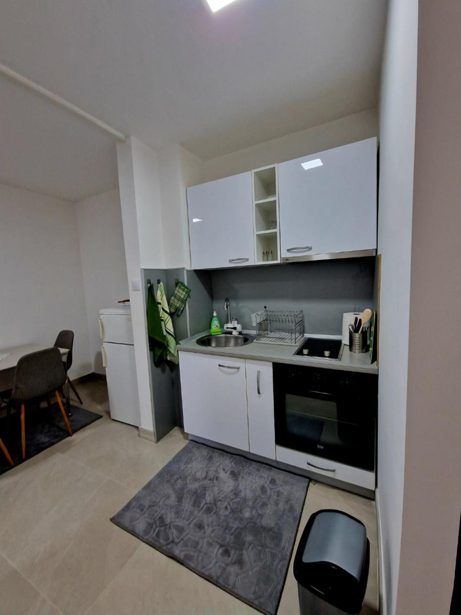 Infinity Apartment & Free Wifi & Free Parking SJJ Extérieur photo