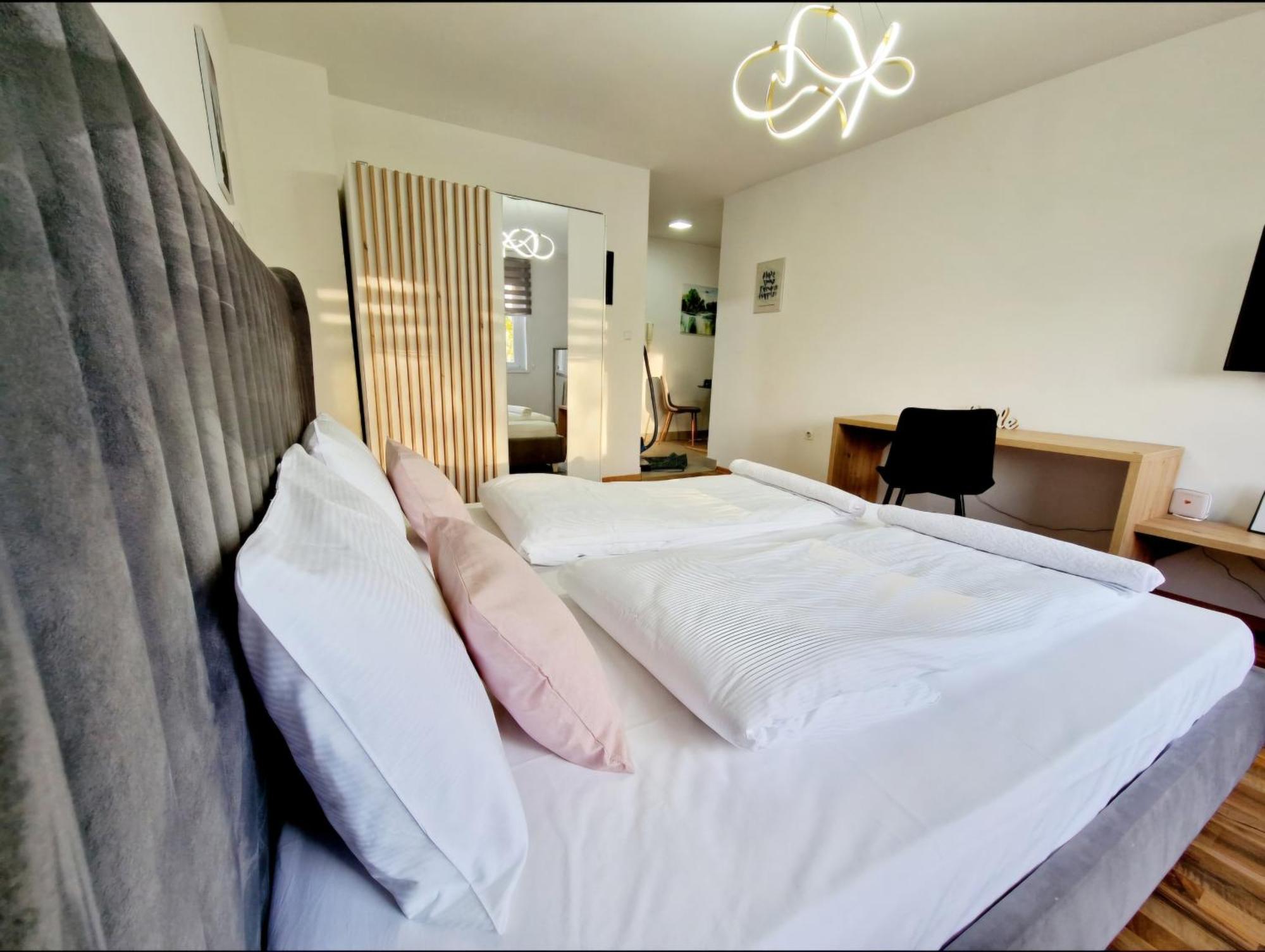 Infinity Apartment & Free Wifi & Free Parking SJJ Extérieur photo